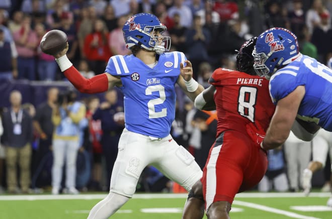 NRG Stadium - Facts, figures, pictures and more of the Texas Bowl