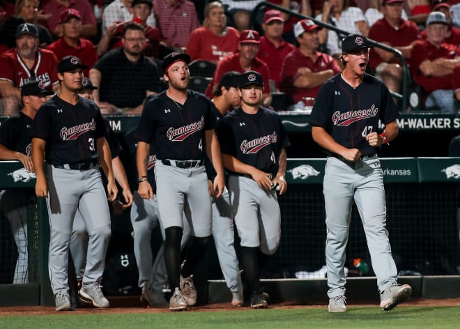 Watch Texas' Dylan Campbell hit walk-off to tie series against East  Carolina in super regionals