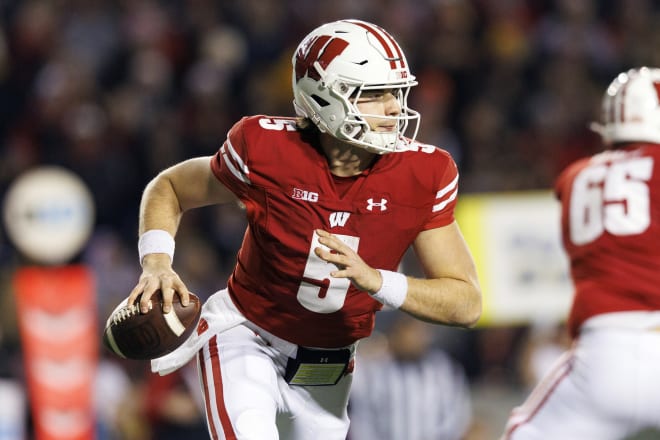 Wisconsin quarterback Graham Mertz. Photo | Jeff Hanisch-USA TODAY Sports