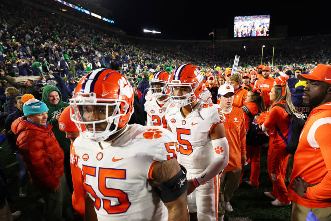 Fans storm the field after Clemson pulls off upset of Notre Dame