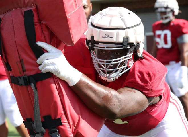 Jaheim Oatis works through a drill at Alabama's fall camp. 