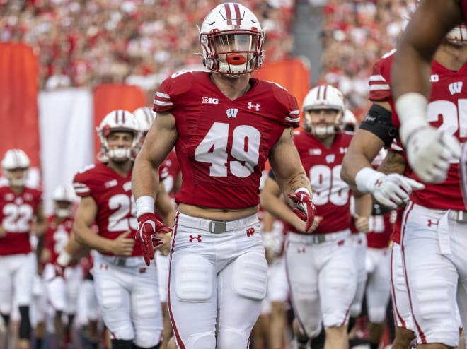 Wisconsin tight end Cam Large (49)