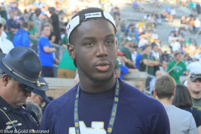 Toledo (Ohio) St. John’s 2018 four-star outside linebacker Dallas Gant, who is ranked as the No. 15 outside linebacker and No. 242 player overall, on his visit to Notre Dame during the Michigan State game. 