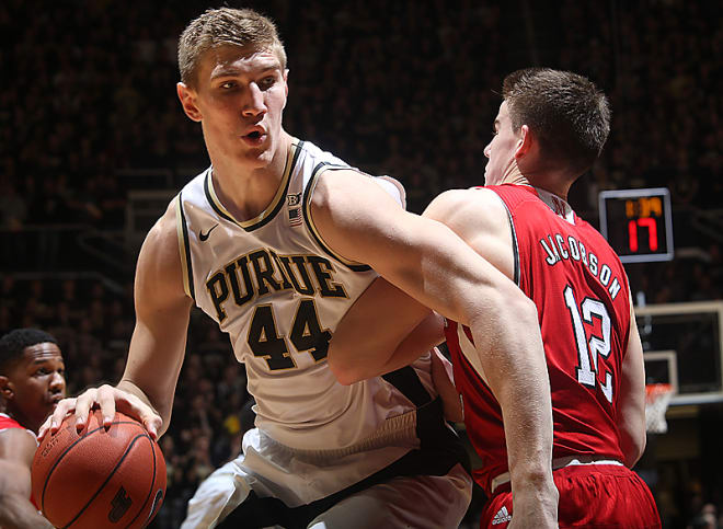 After two seasons platooning with A.J. Hammons, Isaac Haas' time is now.