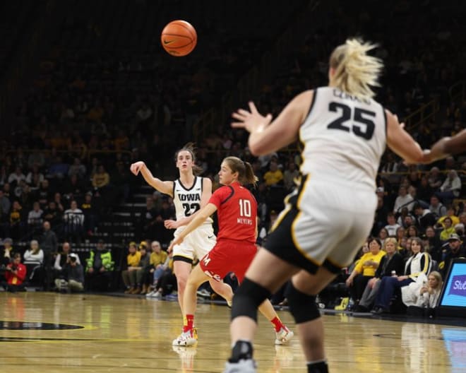 Iowa hopes to finish off a regular season sweep of #7 Maryland on Tuesday night