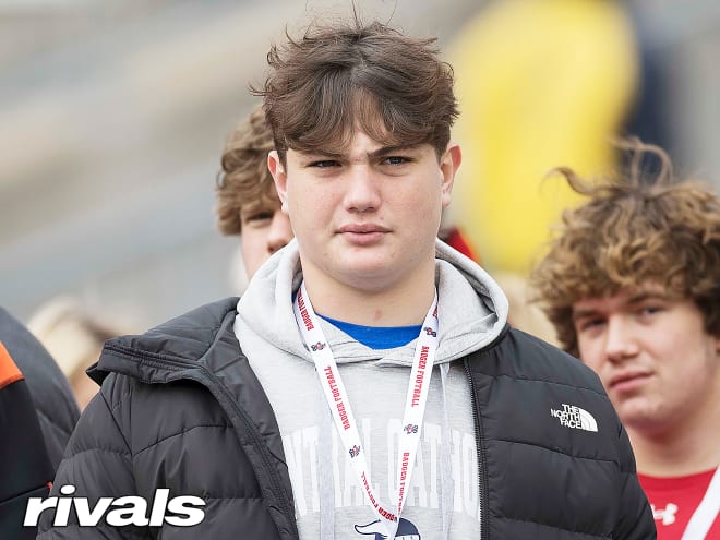 2027 offensive tackle Jimmy Kallis visited Wisconsin on Saturday. 