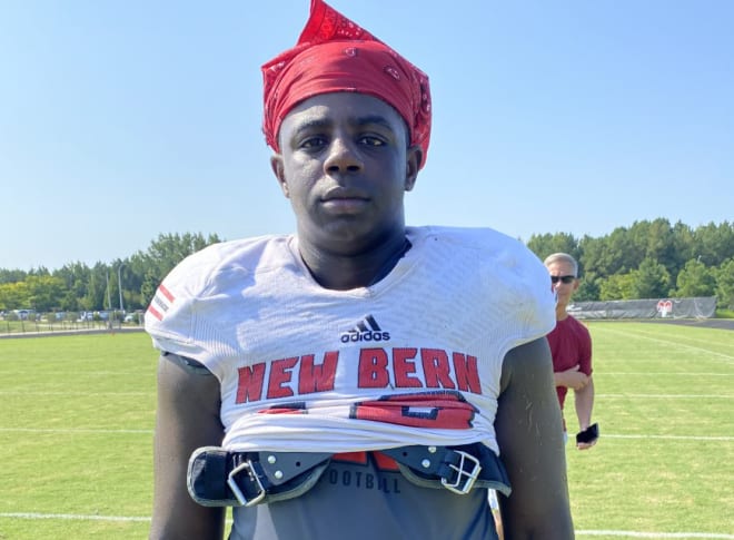 New Bern (N.C.) High senior defensive lineman Keith Sampson Jr. verbally committed to Florida State on March 5, 2022.