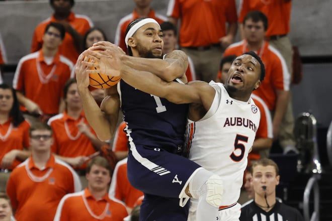 Auburn forward Chris Moore