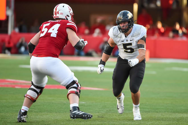 Nebraska tackle Bryce Benhart