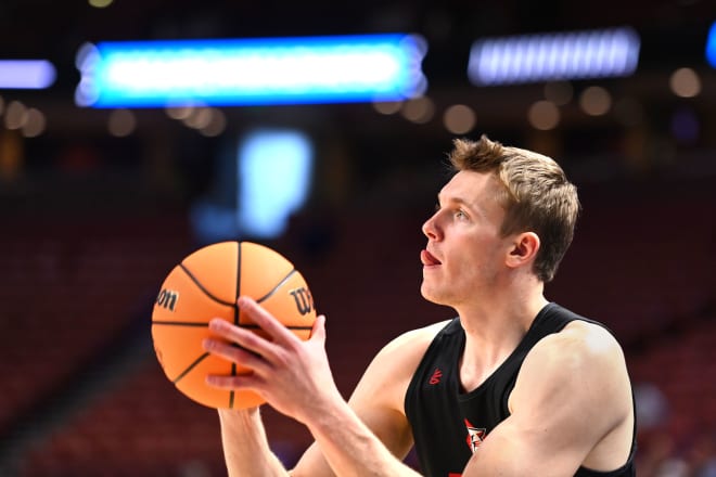 Michael Jones helped Davidson reach the 2022 NCAA tournament. 