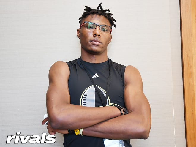 Three-star WR Dorian Williams has an official visit set with the Commodores
