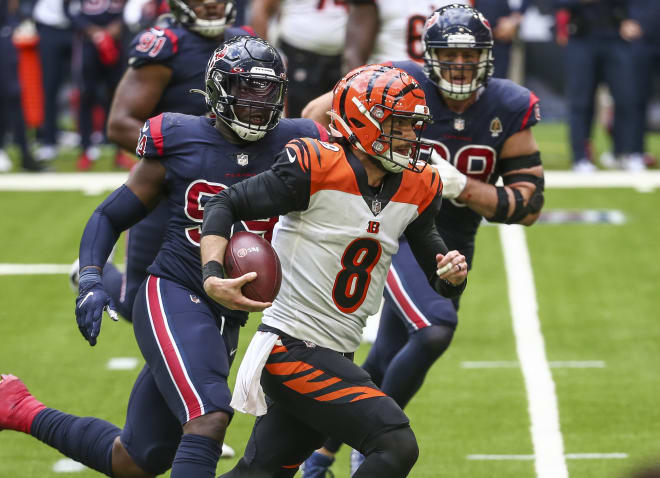 Cincinnati Bengals quarterback Brandon Allen (8) passes during