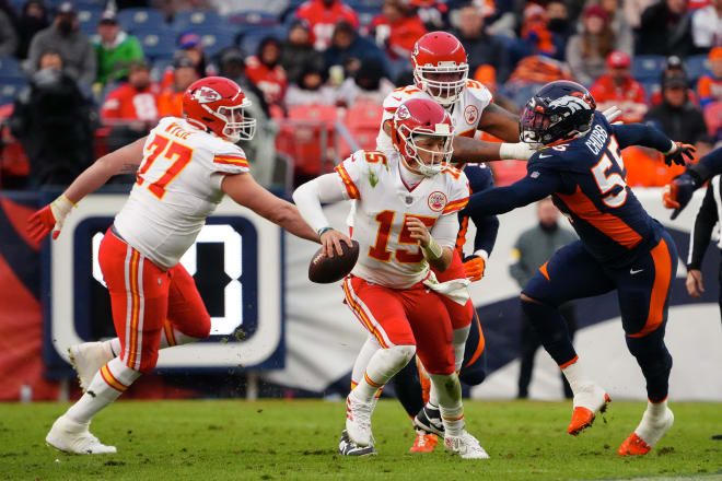 Photos: Denver Broncos vs. Kansas City Chiefs in NFL Week 17