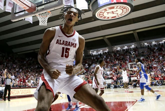  Alabama forward Noah Clowney (15) celebrates after getting a breakaway dunk against Kentucky at Coleman Coliseum. Photo | Gary Cosby Jr.-Tuscaloosa News / USA TODAY NETWORK