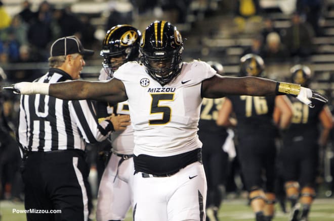 Terry Beckner Jr. and the Missouri defense dominated early as Mizzou won its fifth straight.