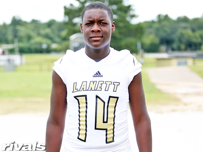 Story committed to Auburn on Aug. 1.