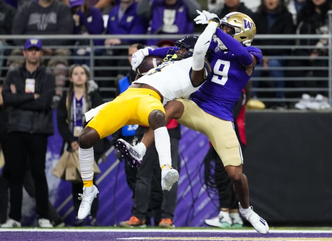 Bears Fall At No. 8 Washington