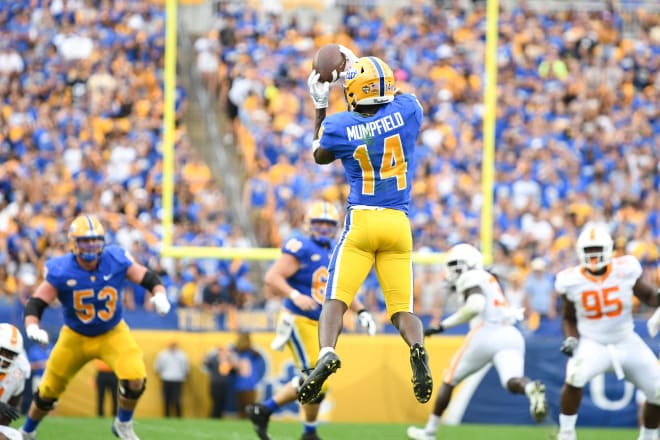 Konata Mumpfield goes up for a catch against Tennessee 