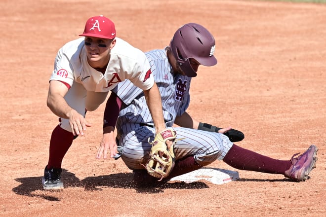 Arkansas had a chance to sweep Mississippi State, but lost Sunday's series finale.