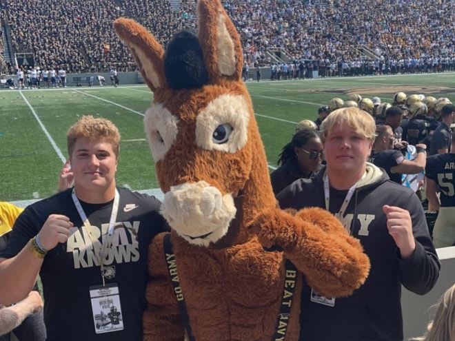 Army 2023 DT commits:Matt Gemma and Patrick Kendall during game time at West Point