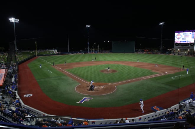 No. 6 Florida Shuts Out Siena to Clinch Series