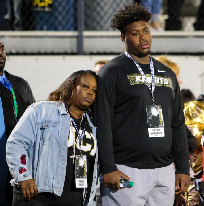 OL Allan Adams commits to UCF - UCFSports