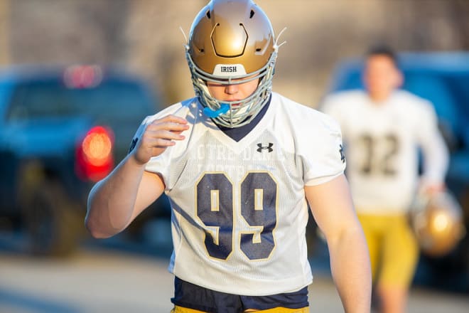 Notre Dame Fighting Irish football sophomore defensive tackle Rylie Mills