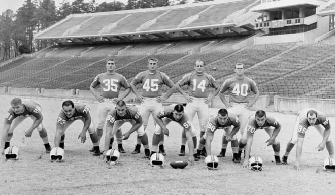 Our series ranking the 20 best UNC football teams of all time continues with the 1963 Tar Heels.