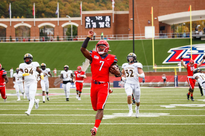 Malik Willis runs for a touchdown against Southern Miss.