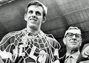 John Vallely and John Wooden celebrate winning the national championship.