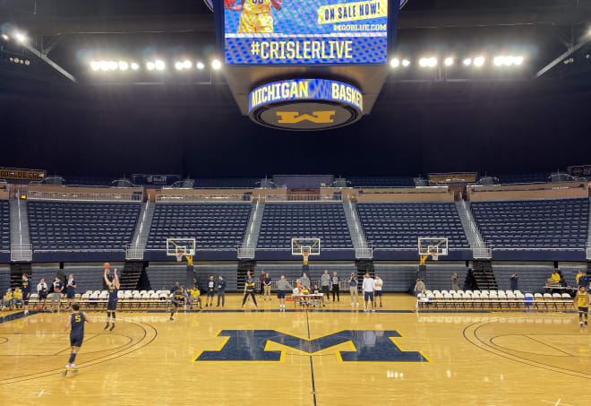 Michigan Wolverines basketball held an open practice Monday night in front of fans ahead of Friday's exhibition game.