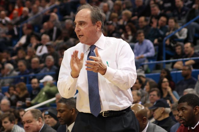 Fran Dunphy's Temple Owls to a second straight season sweep of the Huskies.
