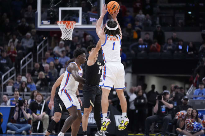 Florida's Walter Clayton Jr. scored the final 16 points to lead the Gators' comeback in the second half