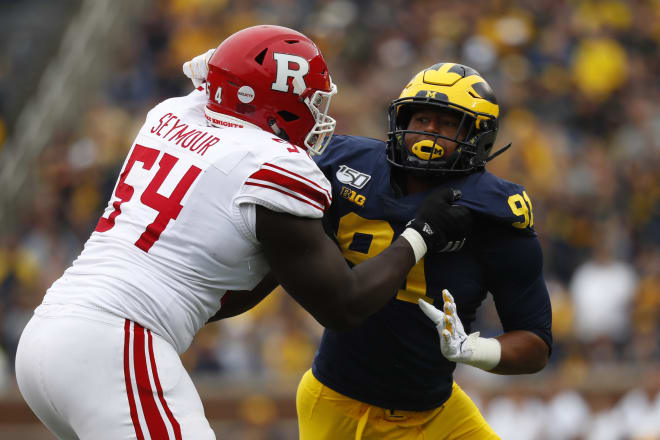 Michigan Wolverines defensive end Taylor Upshaw