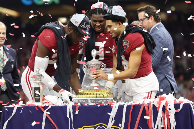 Alabama Crimson Tide linebacker Will Anderson Jr. (31) defensive back Jordan Battle (9) and quarterback Bryce Young (9) celebrate the victory against the Kansas State Wildcats in the 2022 Sugar Bowl at Caesars Superdome. Photo | Stephen Lew-USA TODAY Sports