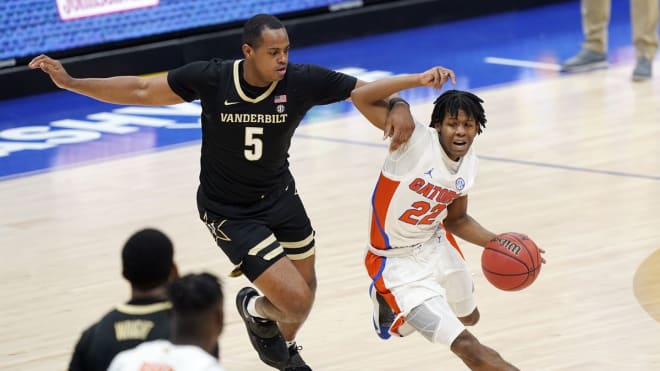 Vanderbilt guard DJ Harvey is in the NCAA Transfer Portal. 