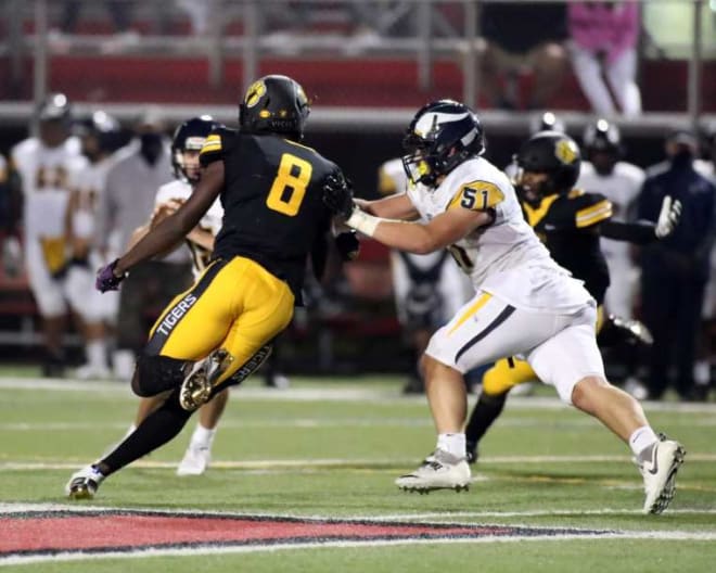 Pittsburgh Central Catholic class of 2022 defensive tackle Donovan Hinish 