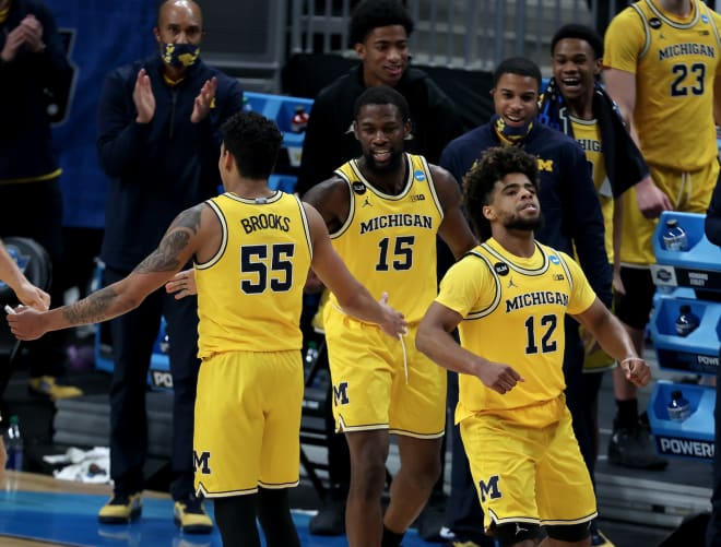 Michigan Wolverines' seniors have the option to return for another year at U-M, including Eli Brooks and Chaundee Brown. Will they?