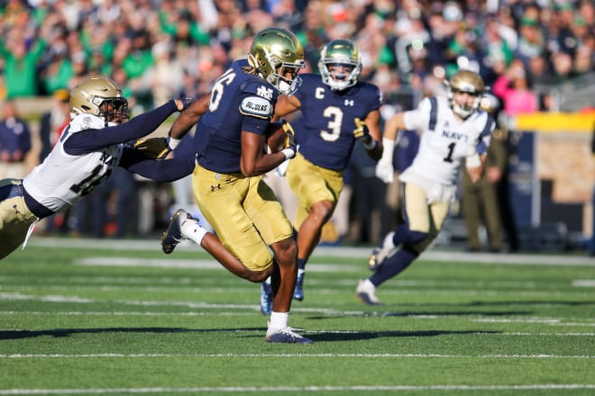 Notre Dame Fighting Irish football freshman wide receiver Deion Colzie