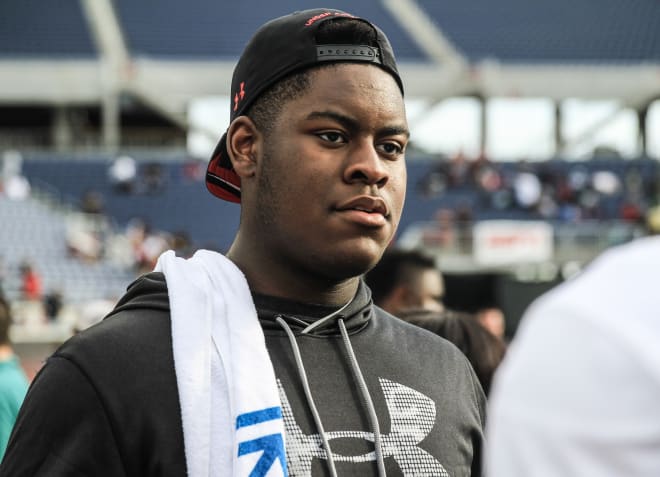 Smith says he plans to return to Notre Dame for an official visit. 