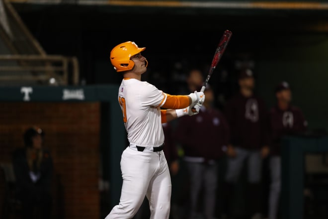 Tennessee Baseball on Twitter: ThEY oLnY HiT HoMErs cUz thEY pLay