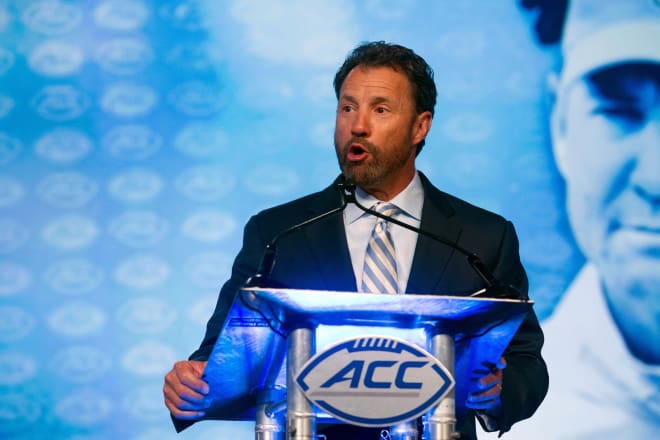 Former UNC head coach Larry Fedora was a top candidate to be FSU's offensive coordinator more than a decade ago.