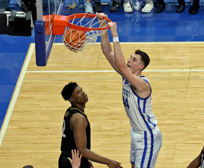 PHOTO GALLERY UK vs. Vanderbilt CatsIllustrated Kentucky Wildcats