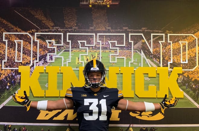 Urbandale linebacker Jaden Harrell gave his verbal commitment to the Iowa Hawkeyes today.