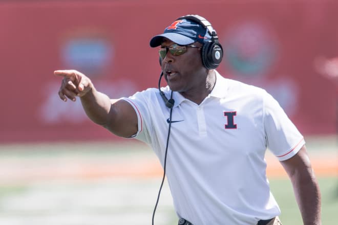 Illinois posted a 3-9 record in Lovie Smith's first season in Champaign