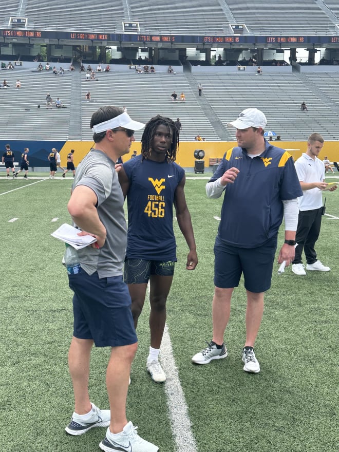 Moon has added an offer from the West Virginia Mountaineers football program.