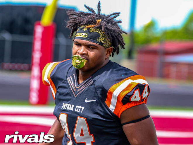 3-star DE target Taje McCoy