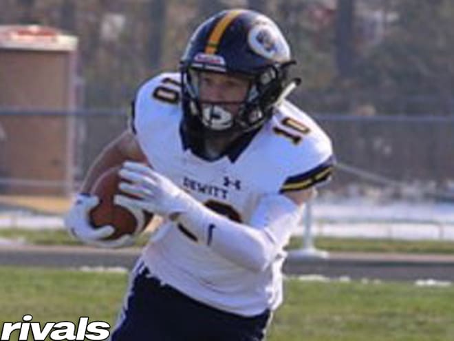 The Iowa Hawkeyes offered Tommy McIntosh as a tight end on Thursday.