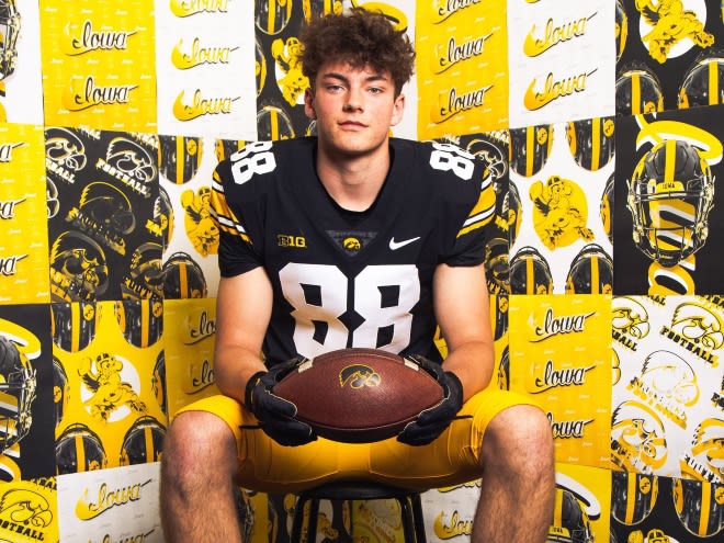 2025 in-state ATH Thomas Meyer visited Iowa this weekend for the Hawkeye Tailgater. 