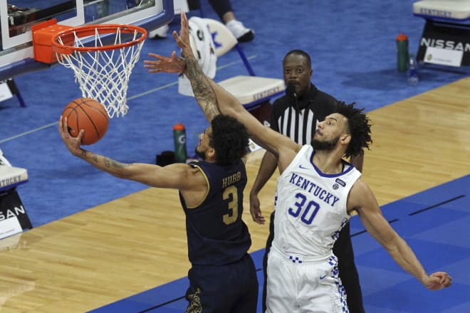 Prentiss Hubb scored nine of Notre Dame's last 11 points.